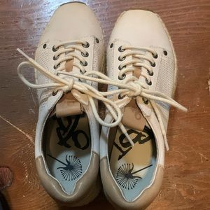 OTBT Sneakers Size 5.5